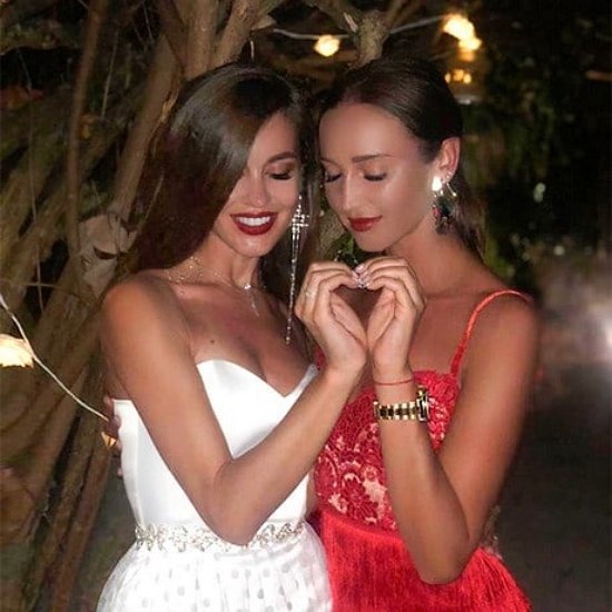 Анна Бузова высказалась о концерте сестры Анна Бузова высказалась о концерте сестры