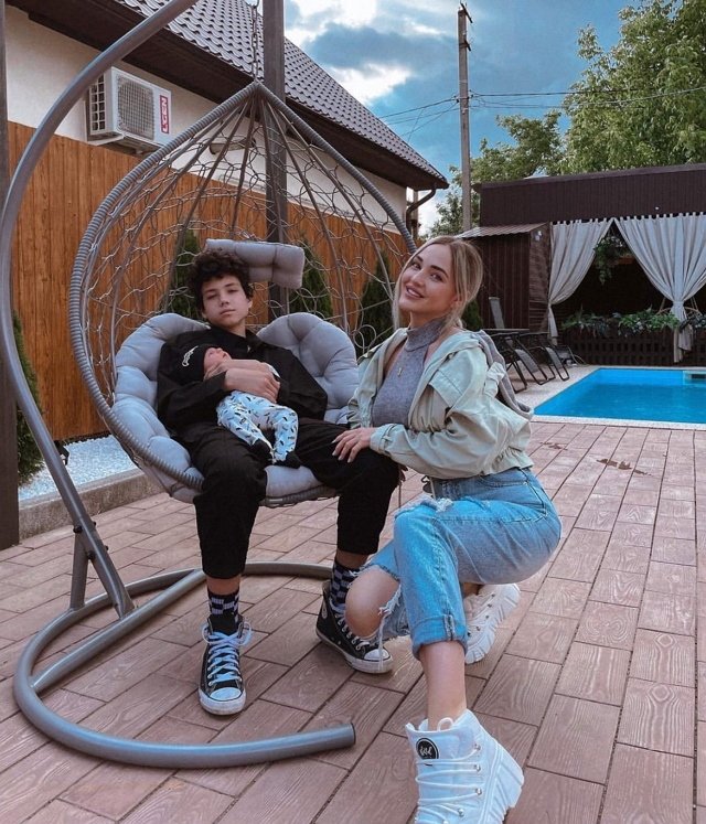 Фото детей участников Дома-2 (31.05.2022) Фото детей участников Дома-2 (31.05.2022)