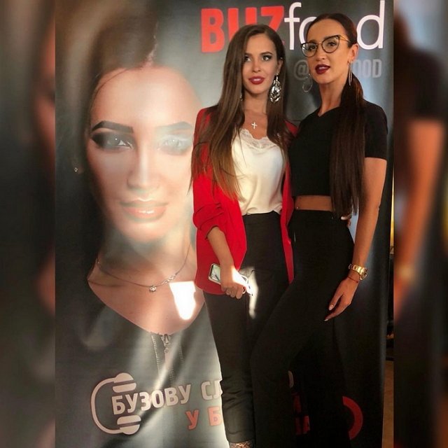 Анна Бузова призналась в вечной любви к сестре Ольге Анна Бузова призналась в вечной любви к сестре Ольге