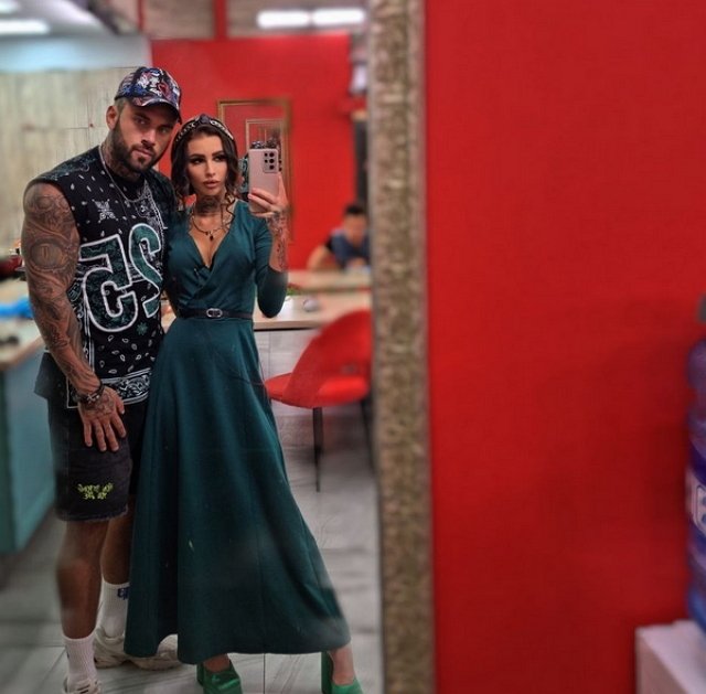 Клавдия Безверхова: Рассказываю, что же между нами... Клавдия Безверхова: Рассказываю, что же между нами...