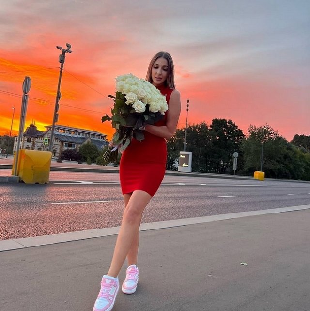 Яна Захарова: Разница в возрасте всё-таки сказалась Яна Захарова: Разница в возрасте всё-таки сказалась