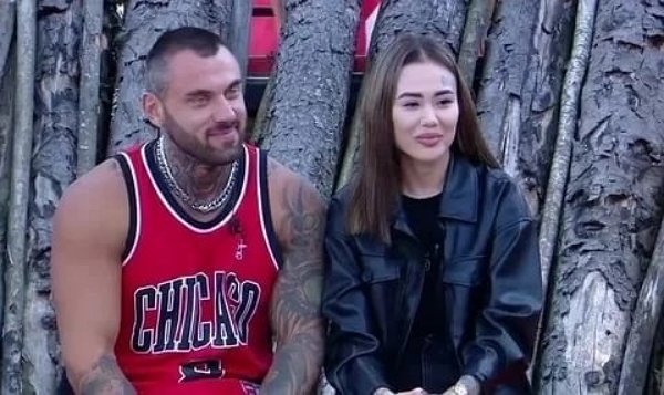 Алина Иордан: Для меня всё странно Алина Иордан: Для меня всё странно