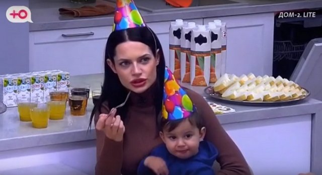 Селена Майер не прочь родить ребёнка от Барзикова и избавиться от Бухынбалтэ Селена Майер не прочь родить ребёнка от Барзикова и избавиться от Бухынбалтэ