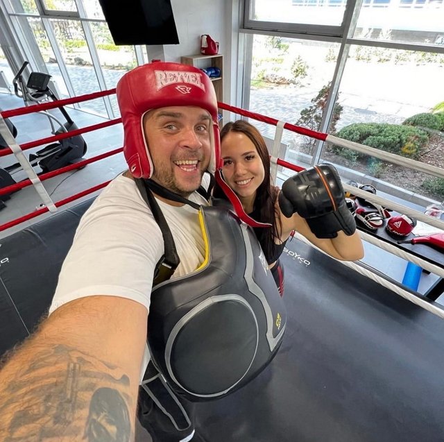 Подписчики Насти Роинашвили не верят в перемены Глеба Жемчугова Подписчики Насти Роинашвили не верят в перемены Глеба Жемчугова