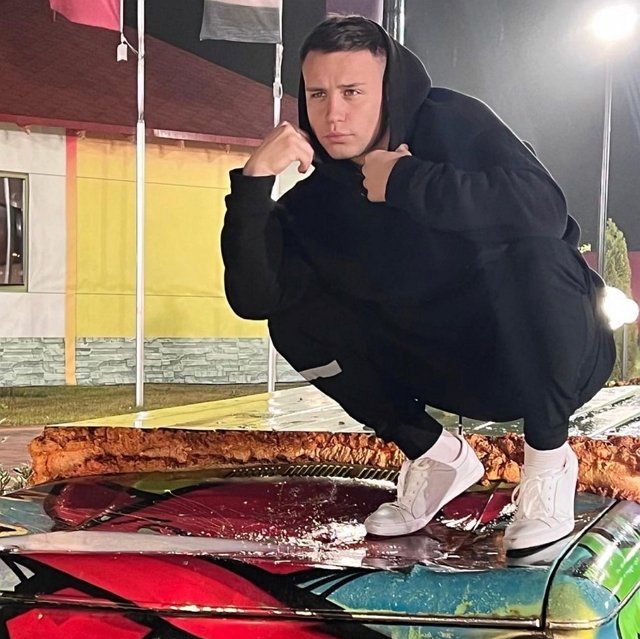 Синцов пытается покорить сердце одинокой Гориной Синцов пытается покорить сердце одинокой Гориной