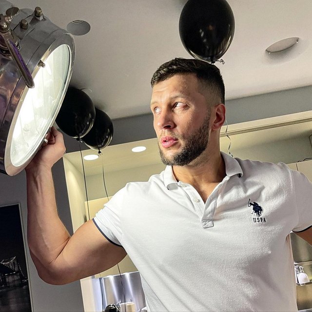 Жизнь после шоу: Виктор Шароваров Жизнь после шоу: Виктор Шароваров