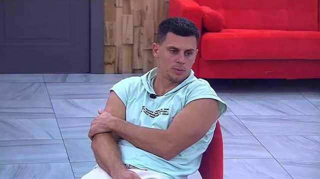 Барзиков снабжает изолятор «Дома-2» новыми обитателями Барзиков снабжает изолятор «Дома-2» новыми обитателями