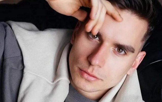 Катя Гордеева считает, что Женя Прохоренко предпочитает дружить с девушками Катя Гордеева считает, что Женя Прохоренко предпочитает дружить с девушками