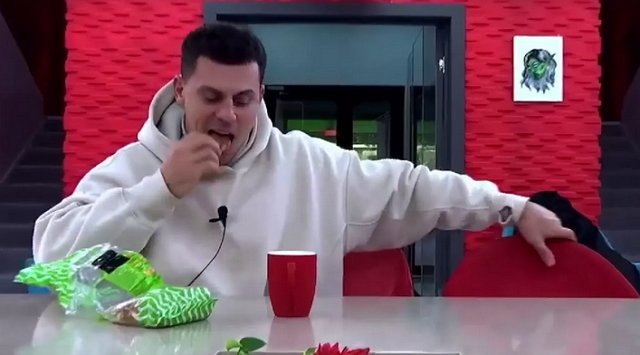 Барзиков убеждён, что Сайлова собирается вернуться к Салибекову Барзиков убеждён, что Сайлова собирается вернуться к Салибекову