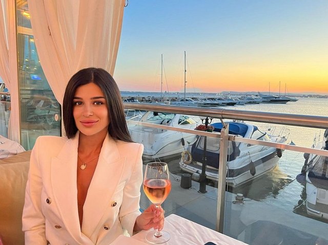 ����� ����� ���: ����� ������