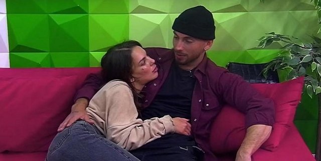 Михаил Козлов пытается получить пароли от всех соцсетей Опенченко Михаил Козлов пытается получить пароли от всех соцсетей Опенченко