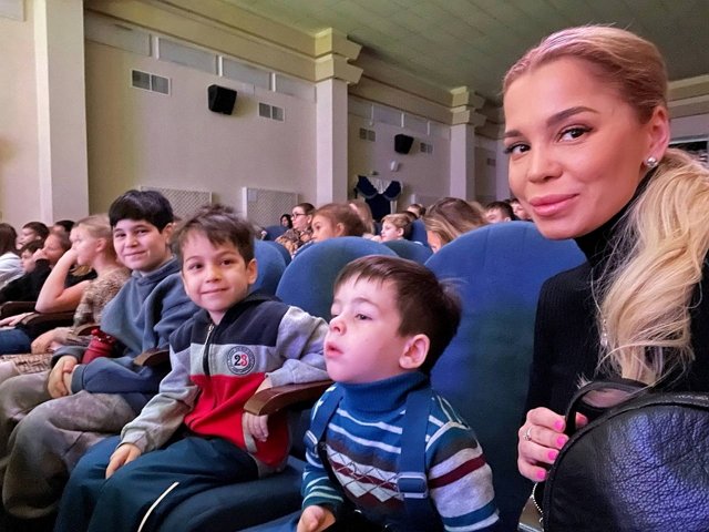 Фото детей участников Дома-2 (30.11.2022) Фото детей участников Дома-2 (30.11.2022)