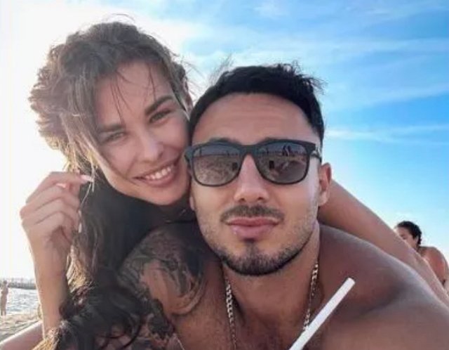 Пинчук придётся вернуться в Россию из-за собак и ремонта? Пинчук придётся вернуться в Россию из-за собак и ремонта?