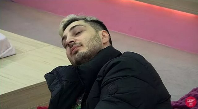 Иосиф Оганесян жалуется на то, что Саша Черно его не мотивирует Иосиф Оганесян жалуется на то, что Саша Черно его не мотивирует