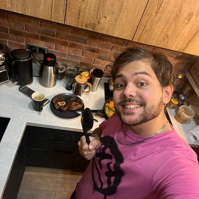 Даниэль Чистов: Кто в вашей паре готовит? Даниэль Чистов: Кто в вашей паре готовит?