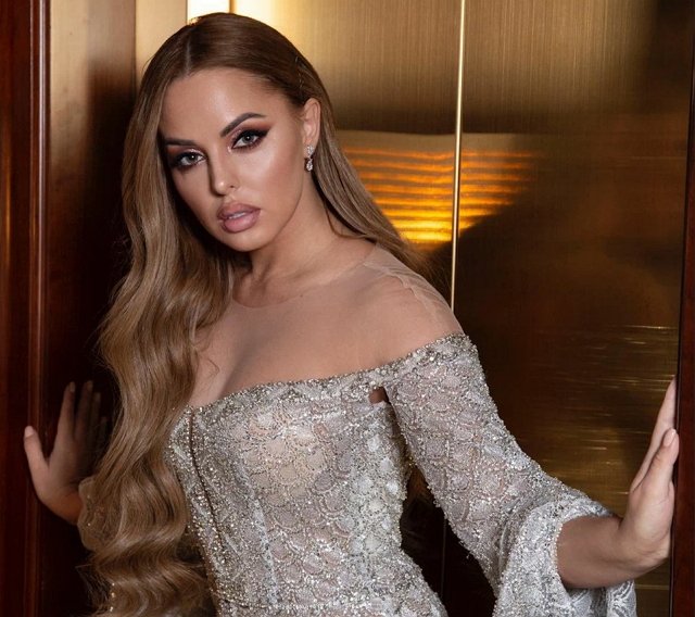 Недавно родившая близнецов Ефременкова рассказала о грядущем пополнении Недавно родившая близнецов Ефременкова рассказала о грядущем пополнении