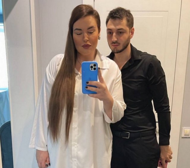 Александра Черно опровергла слухи о том, что встретит Новый год вдали от мужа Александра Черно опровергла слухи о том, что встретит Новый год вдали от мужа