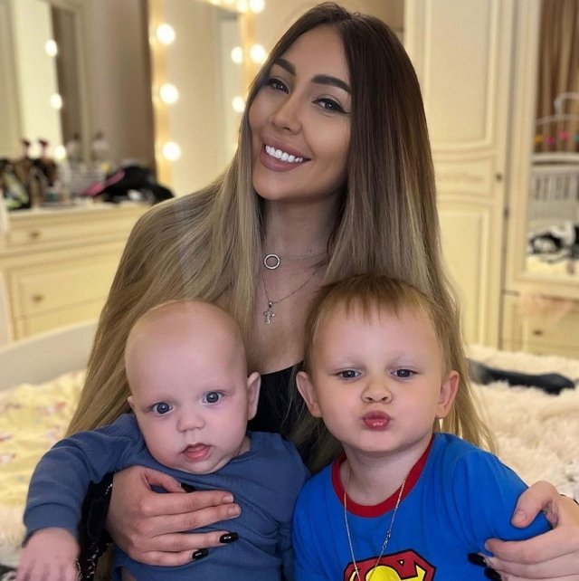 ���� ������� ��������� � �������� � 9-�������� �����������