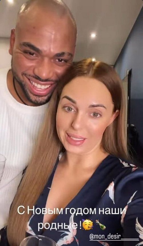 Заболевшая под Новый год Ефременкова не отказалась от праздника Заболевшая под Новый год Ефременкова не отказалась от праздника