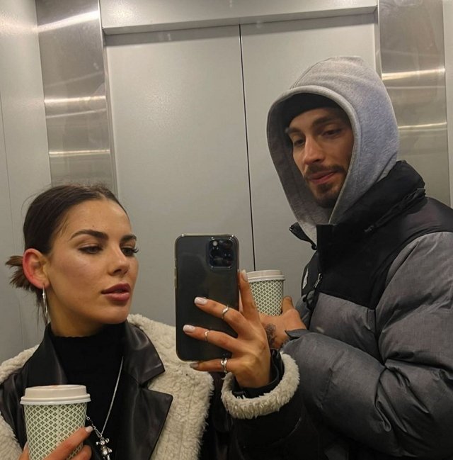 Алёна Опенченко рассчитывает скрыть усталость на лице с помощью косметолога Алёна Опенченко рассчитывает скрыть усталость на лице с помощью косметолога