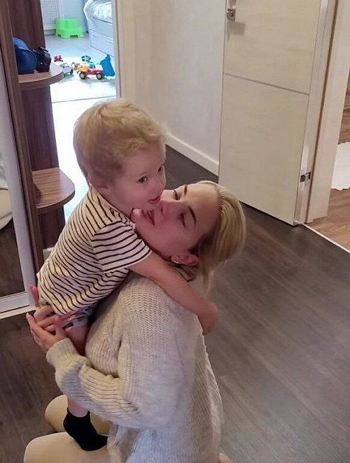 Жена Андрея Черкасова устала от постоянных проблем со здоровьем у сына