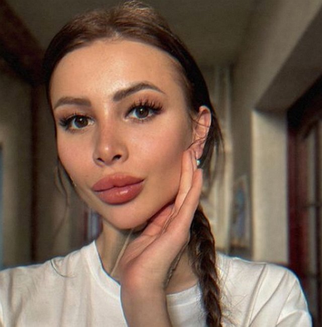 Клавдия Безверхова: Первый раз это было в 5-6 лет Клавдия Безверхова: Первый раз это было в 5-6 лет