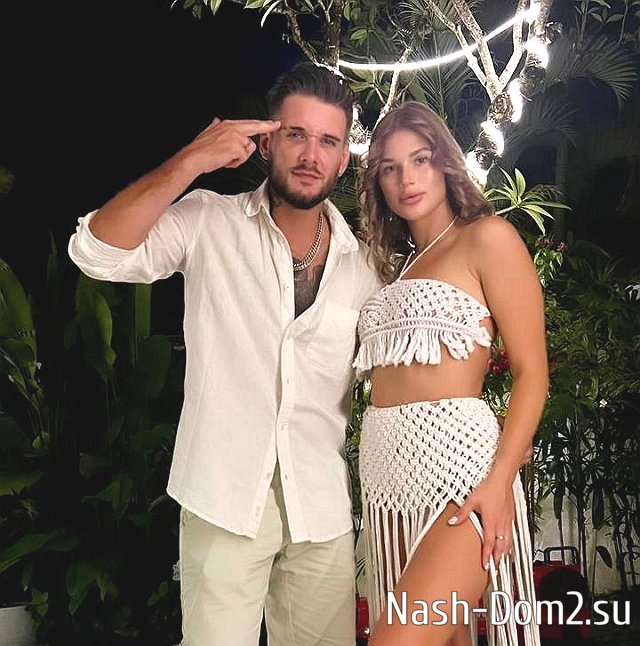 Ромашовы не знают, что делать со своим котом Джокером Ромашовы не знают, что делать со своим котом Джокером