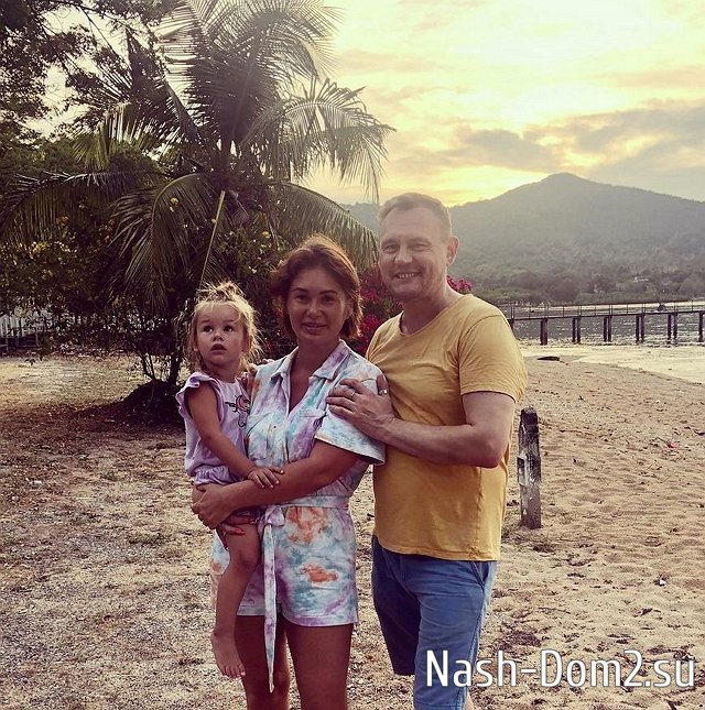 Дочь Степана Меньщикова от Евгении Шамаевой получила роль в детском театре Дочь Степана Меньщикова от Евгении Шамаевой получила роль в детском театре