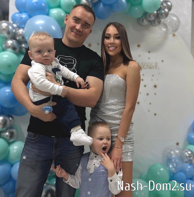 Алёна Савкина и Александр Смуров заговорили о свадьбе и совместных детях Алёна Савкина и Александр Смуров заговорили о свадьбе и совместных детях