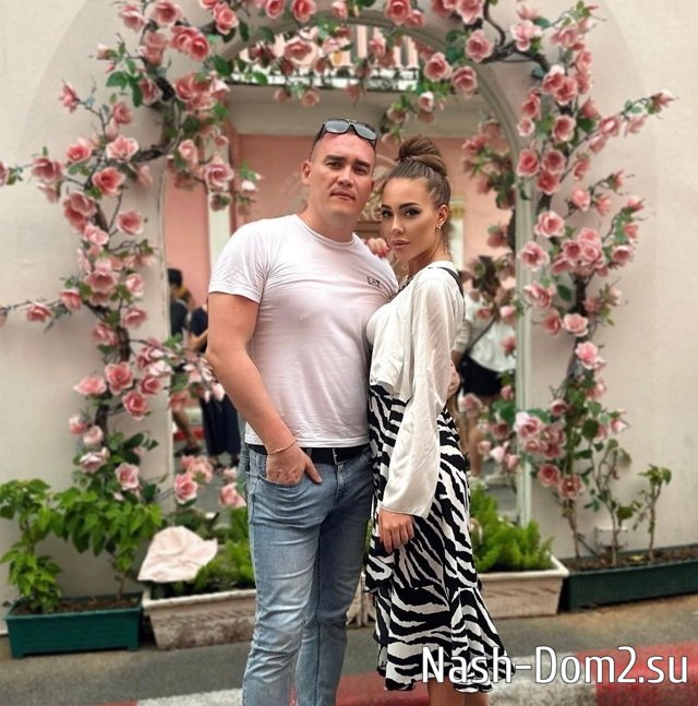 Алёна Савкина и Александр Смуров заговорили о свадьбе и совместных детях Алёна Савкина и Александр Смуров заговорили о свадьбе и совместных детях