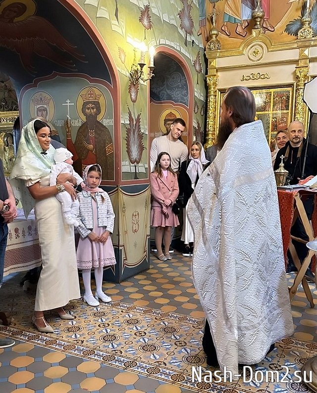 Ксения Бородина: Мы крестили нашу Анечку