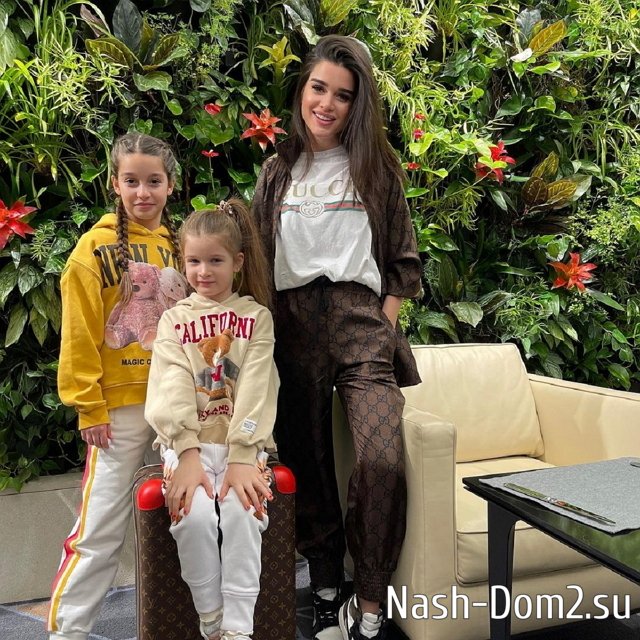 Бородина высмеяла желание бывшего мужа быть блогером Бородина высмеяла желание бывшего мужа быть блогером