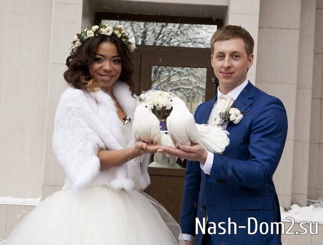 Либерж Кпадону с юмором отреагировала на вопрос о детях Либерж Кпадону с юмором отреагировала на вопрос о детях