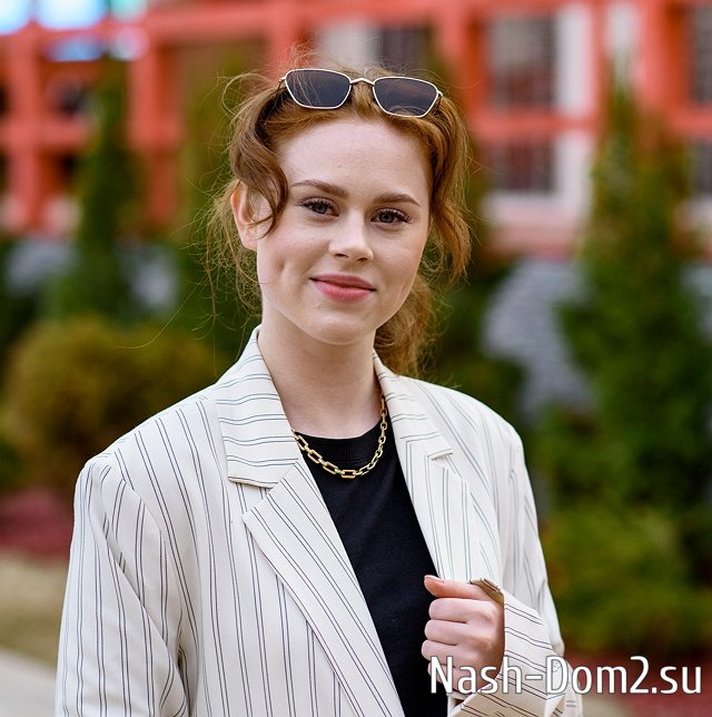 Участники во главе с Самониной посмеялись над Гориной и Хорошевым Участники во главе с Самониной посмеялись над Гориной и Хорошевым