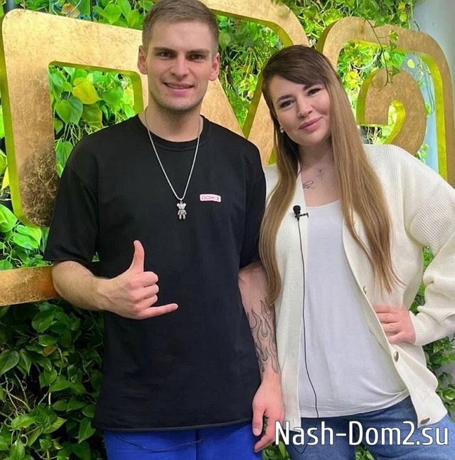 Александра Черно оставила мужа с ребёнком и ушла к Санчо Александра Черно оставила мужа с ребёнком и ушла к Санчо