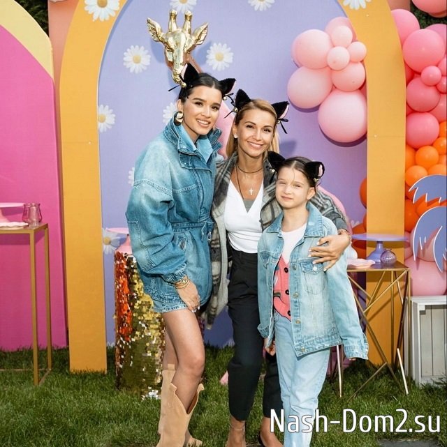 Фото детей участников Дома-2 (16.06.2023) Фото детей участников Дома-2 (16.06.2023)