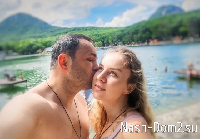 Александр Гобозов: Так сложно не быть свиньями? Александр Гобозов: Так сложно не быть свиньями?