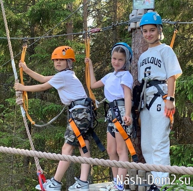 Фото детей участников Дома-2 (24.06.2023) Фото детей участников Дома-2 (24.06.2023)