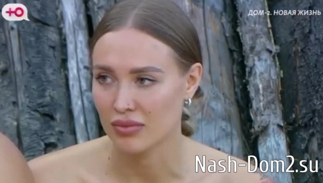 Настя Голд ждёт от Лизы Полыгаловой извинений за «колхоз» Настя Голд ждёт от Лизы Полыгаловой извинений за «колхоз»