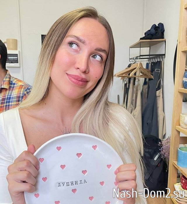 Баженов уверен в том, что Лиза променяет его на миллионера Баженов уверен в том, что Лиза променяет его на миллионера