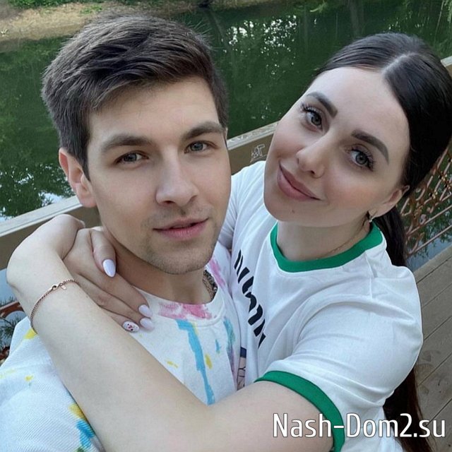 Адвокат Димы Дмитренко узнал, что Ольга Рапунцель избивает детей Адвокат Димы Дмитренко узнал, что Ольга Рапунцель избивает детей