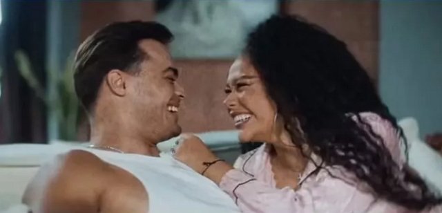 Купин снялся в клипе о расставании Купин снялся в клипе о расставании