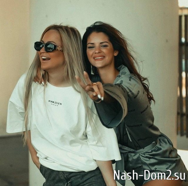 Участницы «Дома-2» начали борьбу за новенького хоккеиста Участницы «Дома-2» начали борьбу за новенького хоккеиста