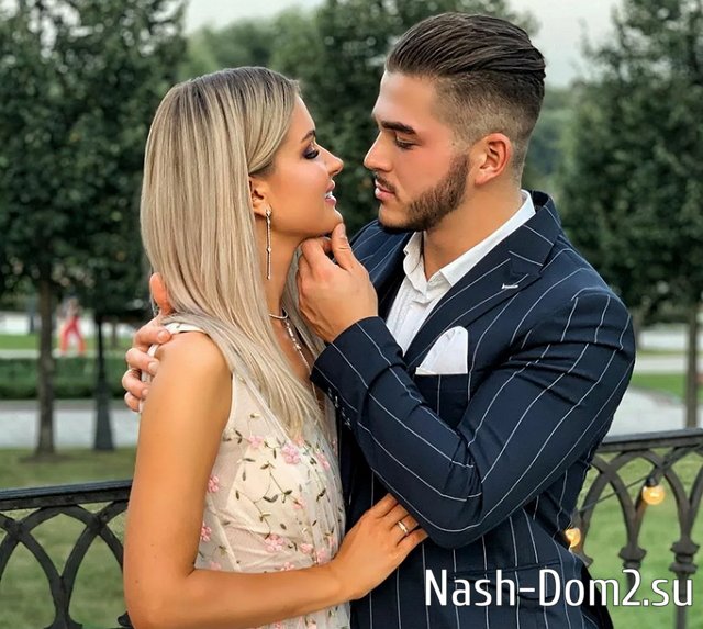 Мусульбес не считает себя виноватой в разрыве Капаклы и Африкантовой Мусульбес не считает себя виноватой в разрыве Капаклы и Африкантовой