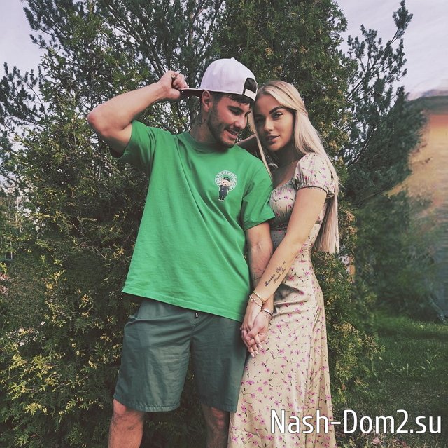 Безус и Хорошев отдыхают со своими девушками без камер в ВИП-доме Безус и Хорошев отдыхают со своими девушками без камер в ВИП-доме