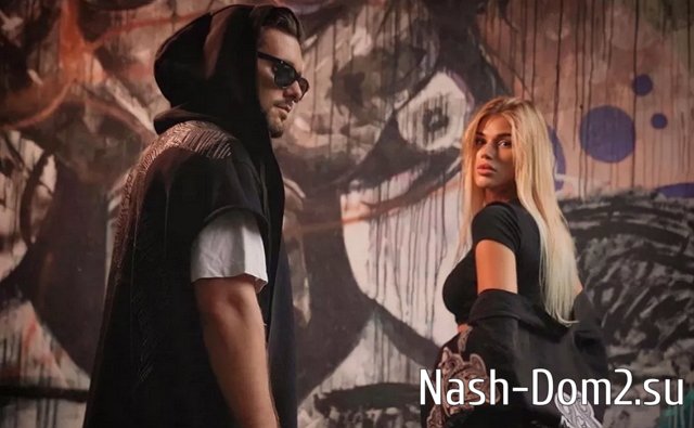 Ромашовы попали в аварию во Вьетнаме Ромашовы попали в аварию во Вьетнаме