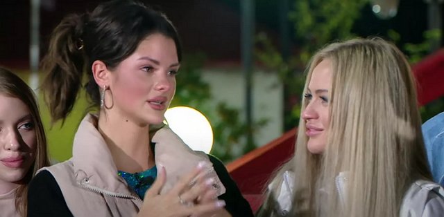 Самонина не смогла сдержать слёз из-за распада её команды с Рахимовой и Барзиковым Самонина не смогла сдержать слёз из-за распада её команды с Рахимовой и Барзиковым