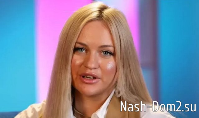 Корону с Элины Рахимовой доверили сбить Алексею Адееву Корону с Элины Рахимовой доверили сбить Алексею Адееву