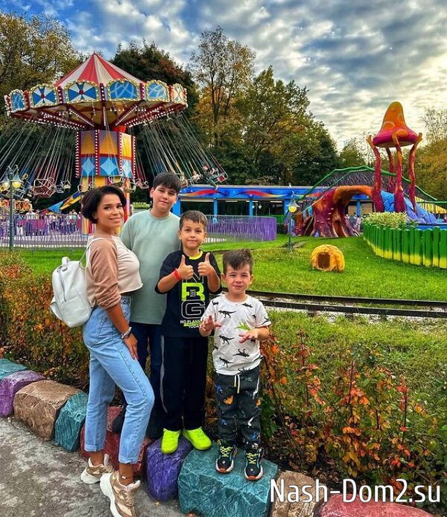 Бывший муж Юлии Колисниченко показал, как проходит ремонт в его квартире Бывший муж Юлии Колисниченко показал, как проходит ремонт в его квартире