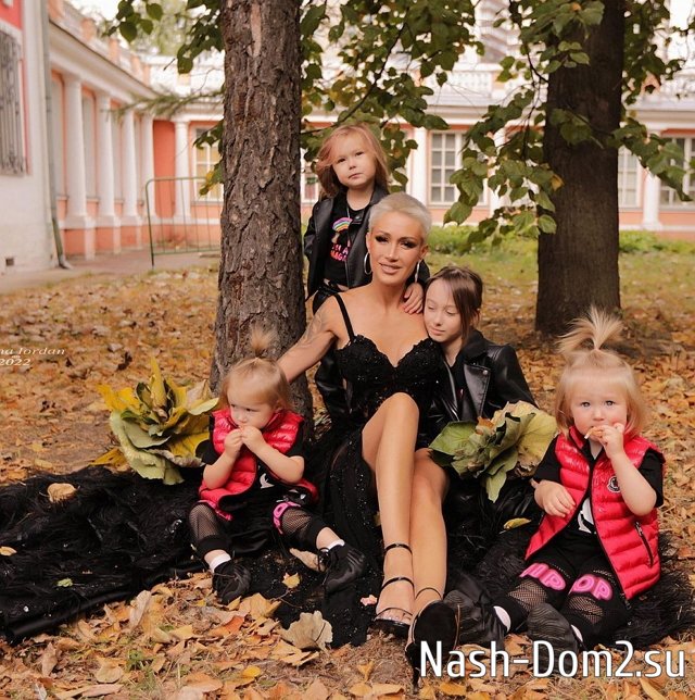 Алёна Ашмарина похвалила Илью Григоренко, который стал чаще приезжать к дочери Алёна Ашмарина похвалила Илью Григоренко, который стал чаще приезжать к дочери